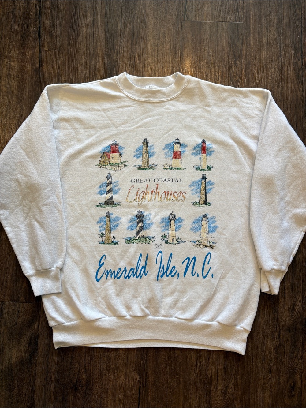 Vintage Hanes Emerald isle lighthouses men’s medium crewneck